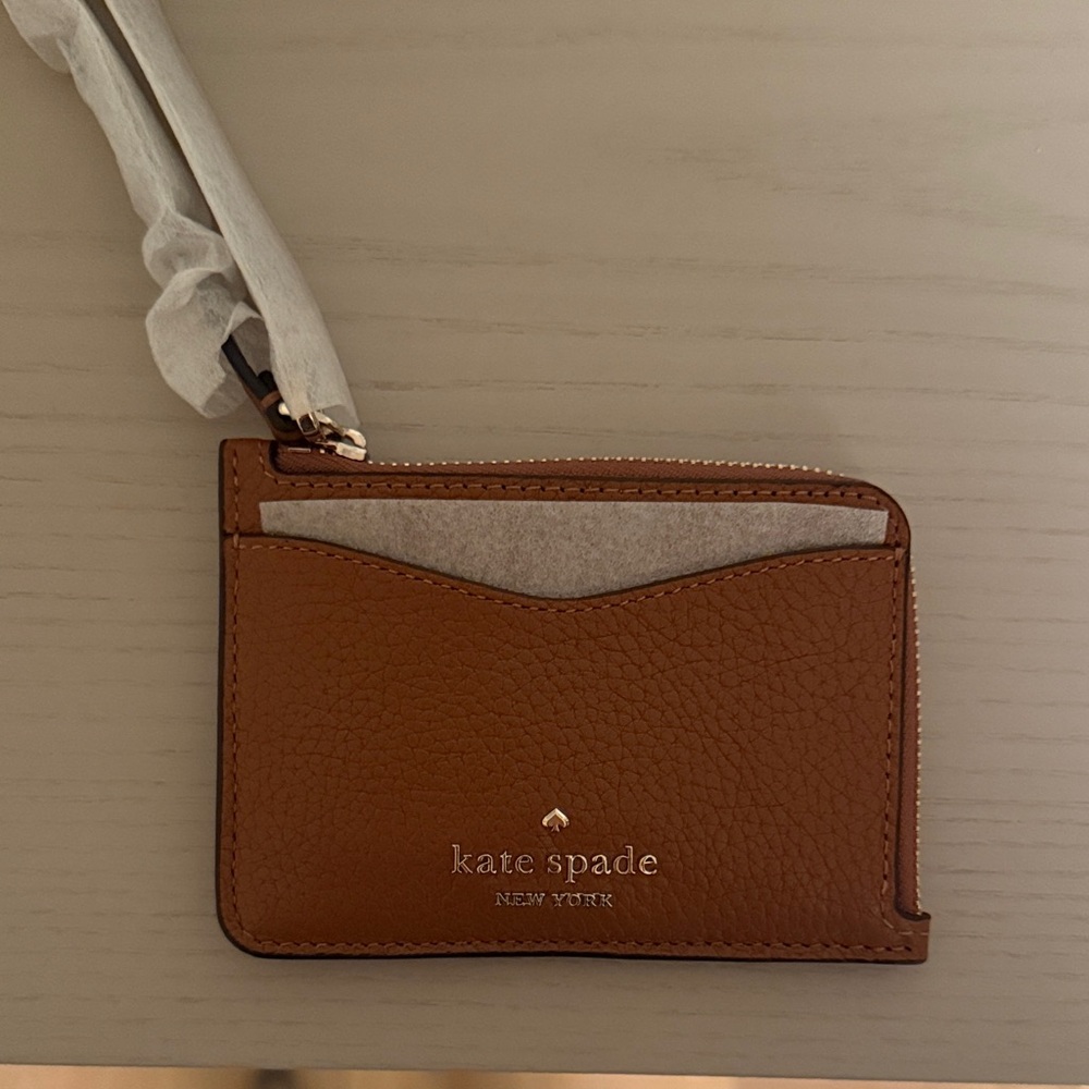 NWT Kate Spade Tan Leather Card Holder 🤎